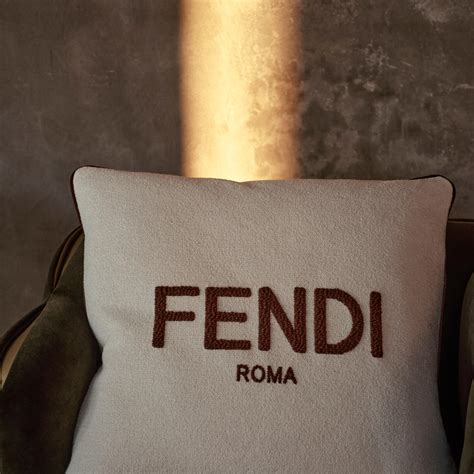 cuscini fendi prezzo|Mobili di design moderno e Arredo di lusso .